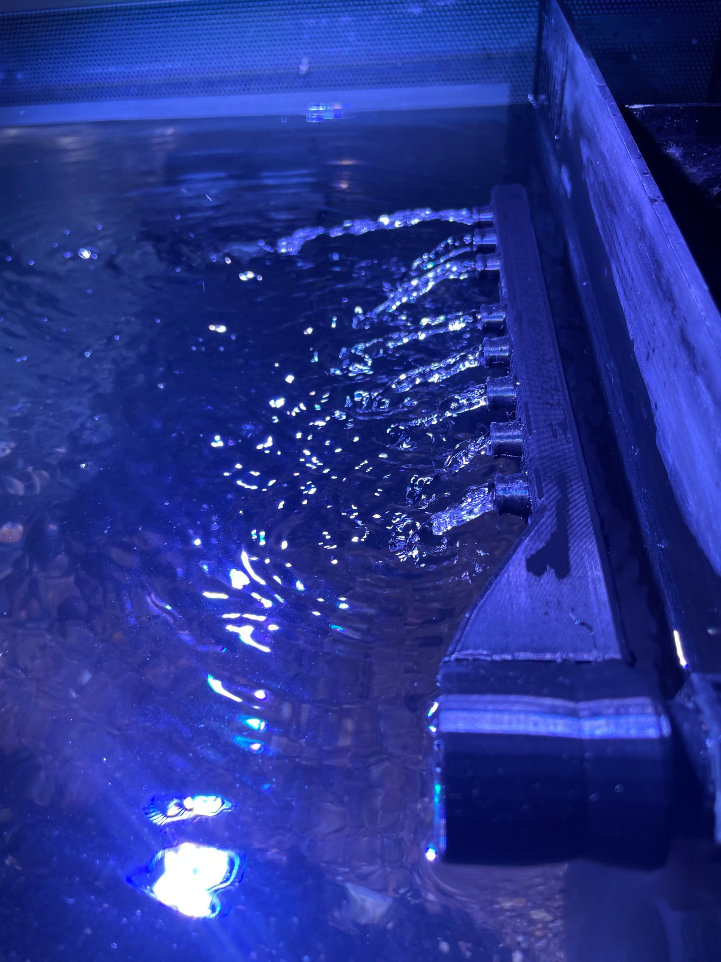 Fluval Flex Spray Bar Water Distributor – Optimized Flow for 9 Gal, 15 Gal, and 32.5 Gal Tanks!