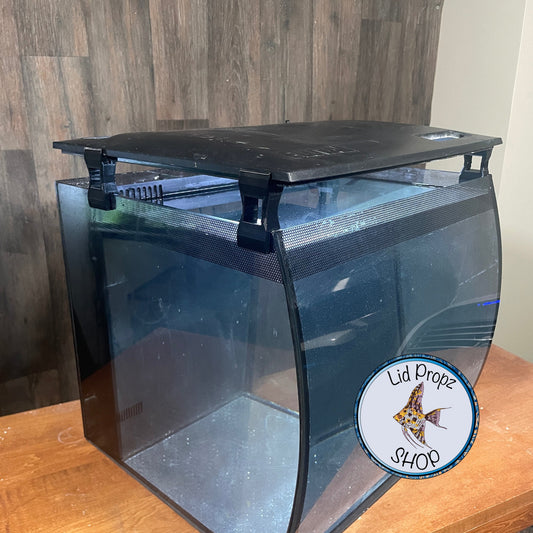 Mini lid risers installed under a custom 3D printed lid on a Fluval Flex tank. Improves airflow and reduces condensation without altering appearance.