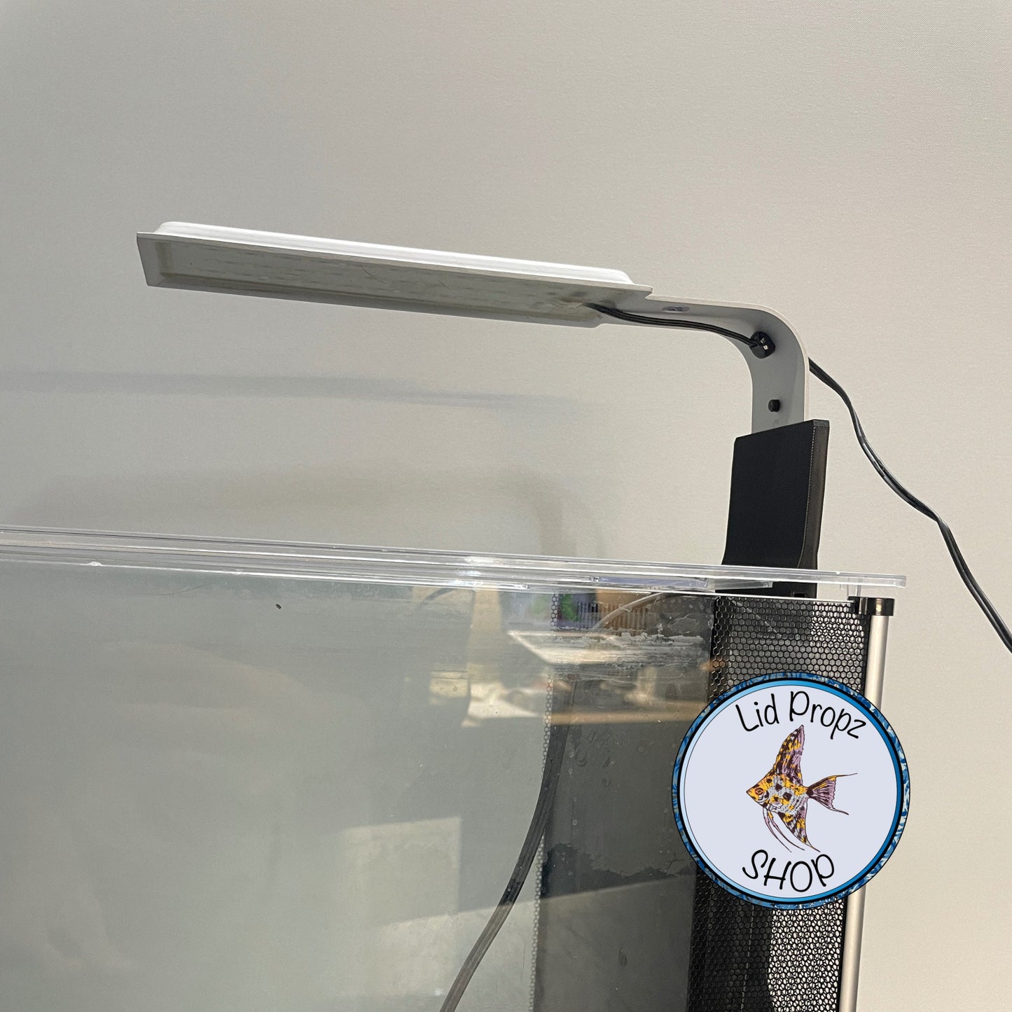 Light Riser For Fluval Spec V light. Raised light 3 + inches